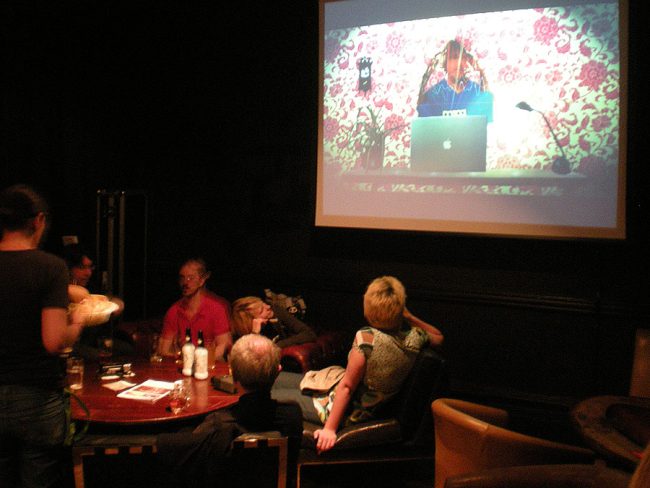 This image has an empty alt attribute; its file name is LAC_19_08_2010_03-650x488.jpg